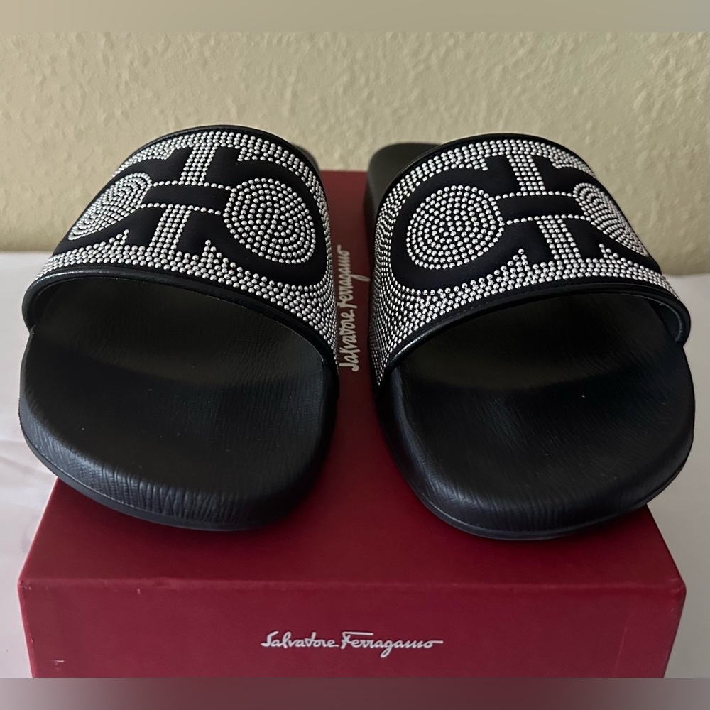 NIB SALVATORE FERRAGAMO Women’s Groove FLW 1 cm Pool Slide Sandals